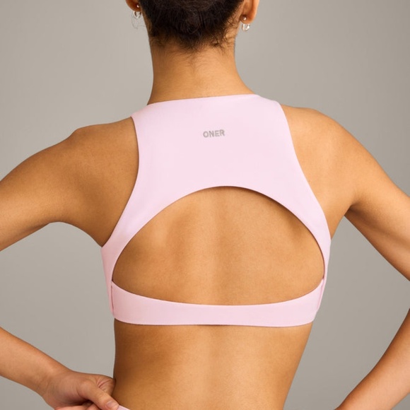 Oner Active Tops - SOFTMOTION™ HIGH NECK SPORTS BRA WITH GRAY LOGO